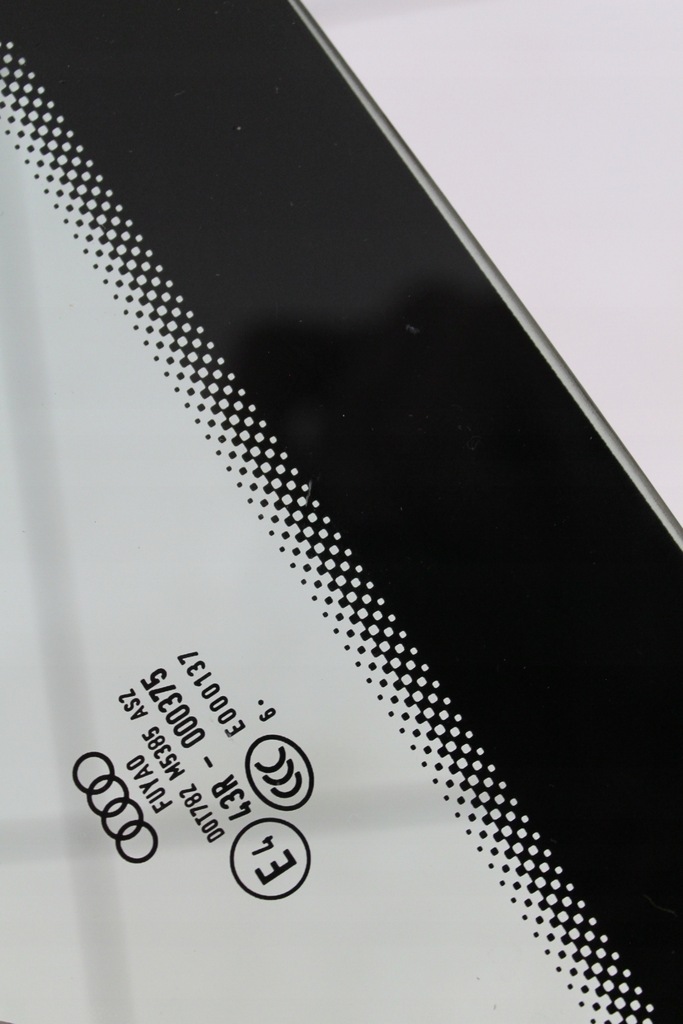 фото №2, Стекло стекло кузовная левая боковая audi r8 16-