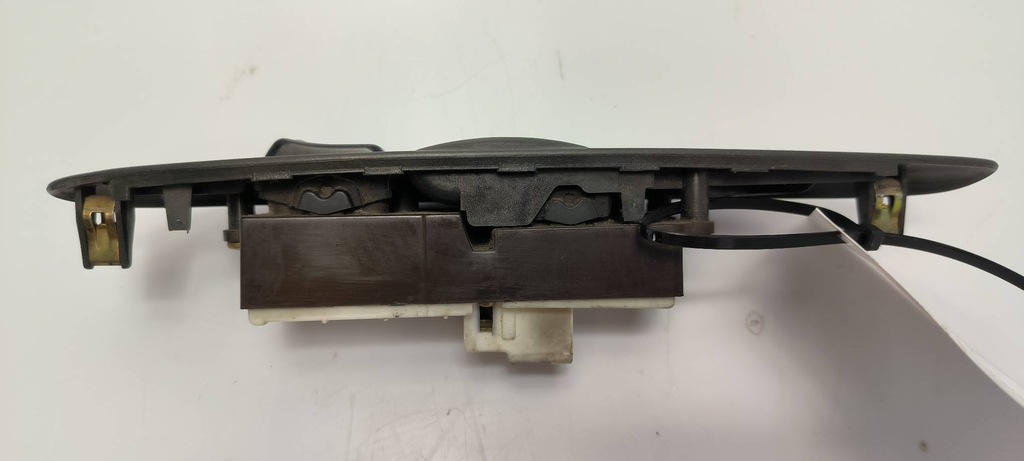 фото №2, Кнопка вікон toyota yaris i