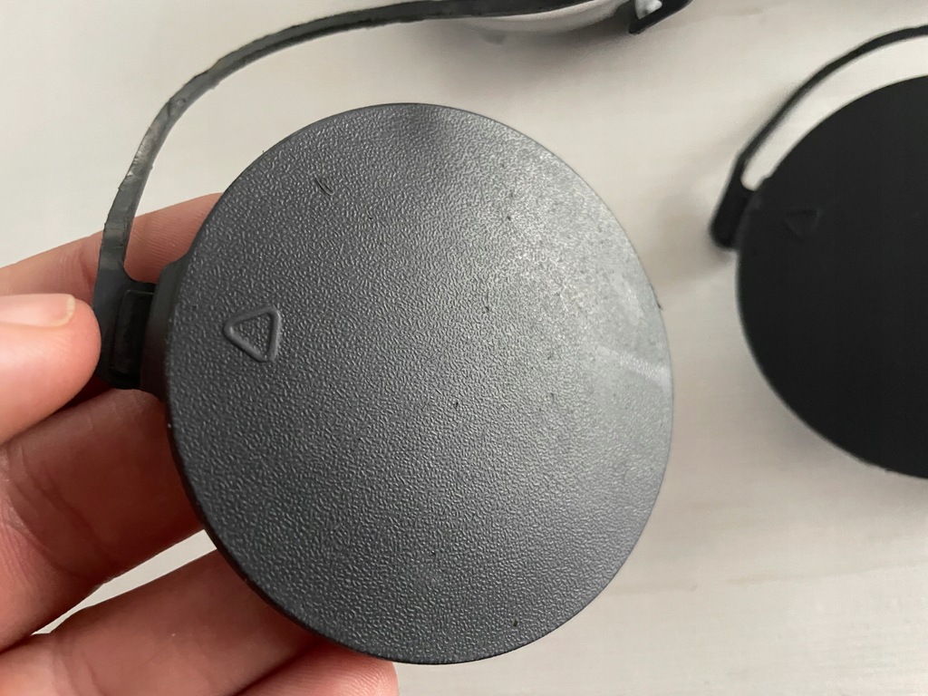 фото №4, Mercedes benz actros mp4 2011- заглушка фаркоп перед оригинал