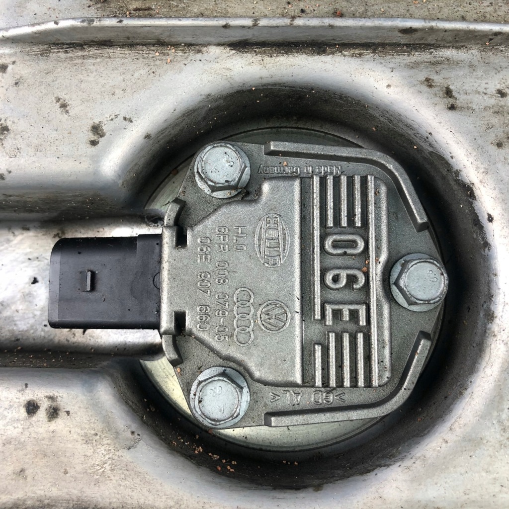 Поддон масляная audi a6 c6 a4 b7 a8 d3 2.4 3.2 fsi с Разборки