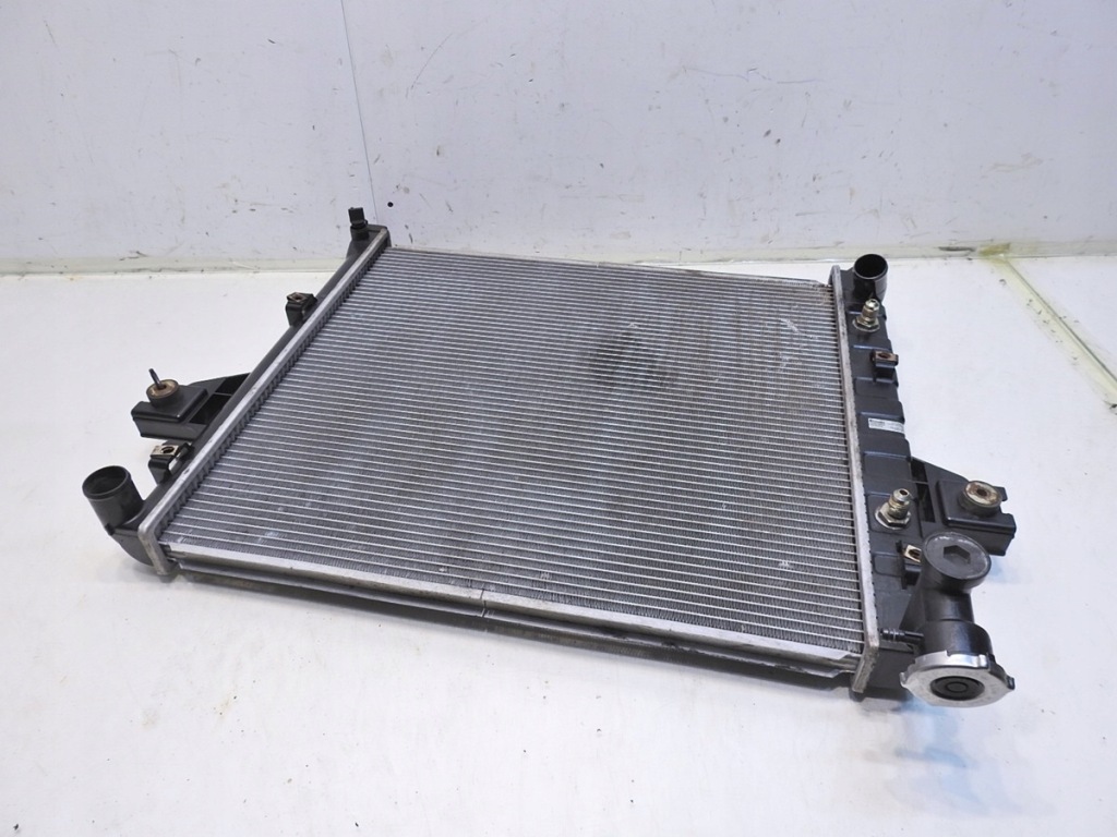 Купить Радиатор воды jeep grand cherokee 2 wj 4.0 61009