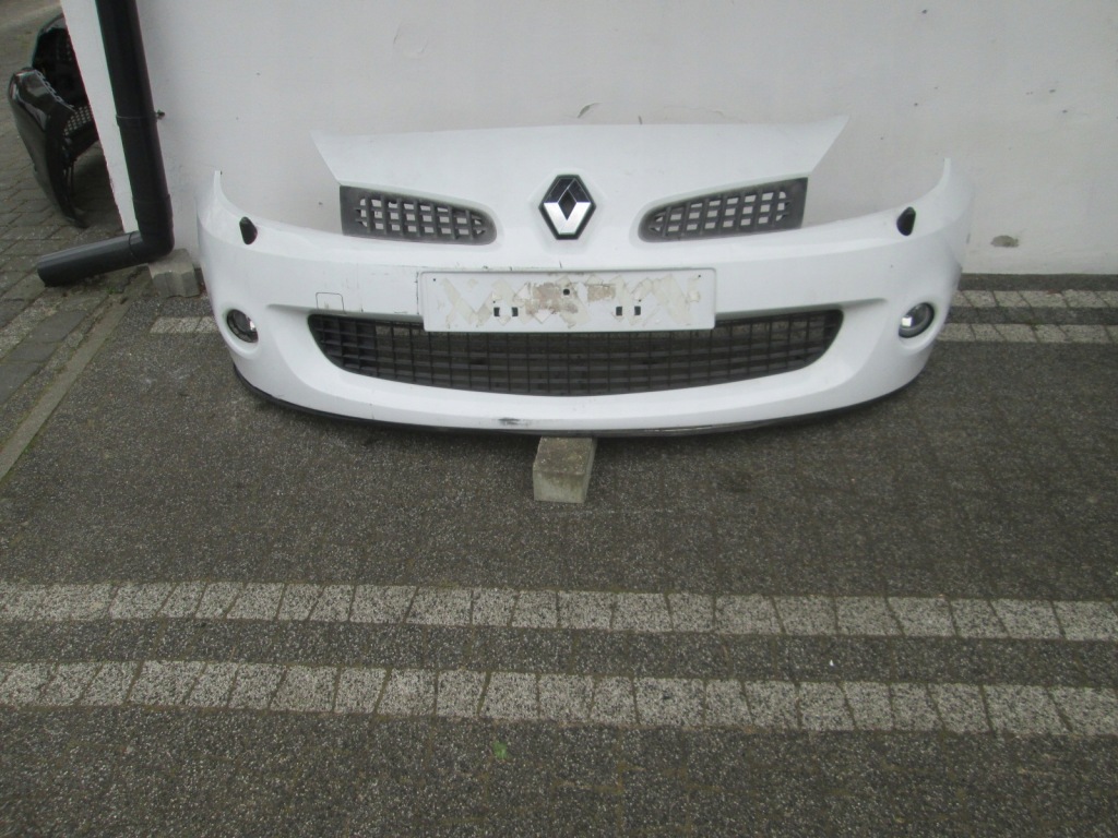 Купить Бампер передний комплектный  renault clio 3 rs 2008 белый