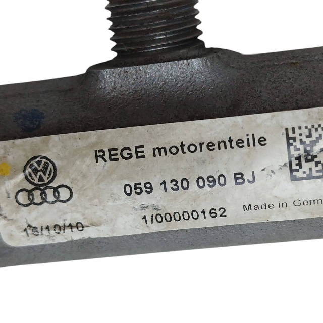 Купити 2011 porsche cayenne 92a молдинг упорскування 059130090bj