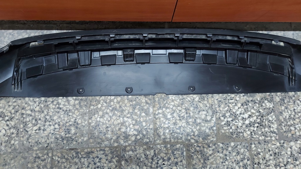 фото №12, Накладка спойлер бампера перед передня volvo xc40 17-