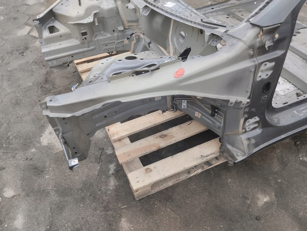 фото №6, Tesla 3 четверть правый левый перед