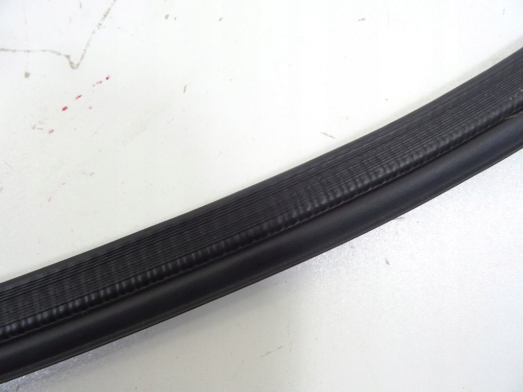 фото №6, Nissan x-trail t33 1.5 vc-t e-power прокладка крышки багажника