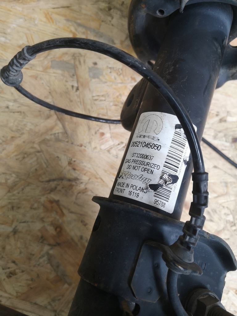 фото №7, Jeep renegade поворотний кулак лівий перед амортизаторна стійка 1.6d