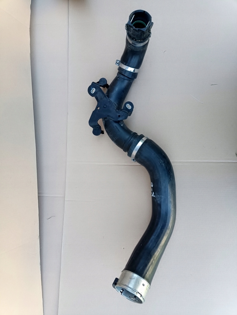 фото №1, Труба интеркулер dacia sandero 0.9 tce 144604208r