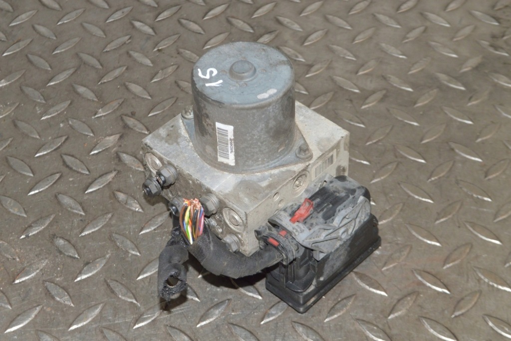 фото №1, Vw passat b7 2.0 tdi 2011 rhd abs насос модулятор управление