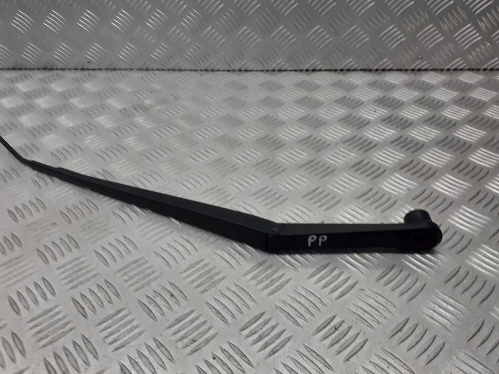 Купити Важіль двірники правий перед chrysler pacifica 3.5