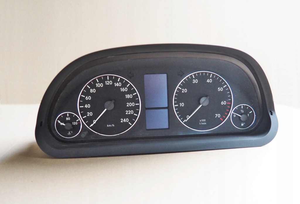 фото №1, Mercedes w169 бензин механічна коробка передач лічильник прилади 1031098101