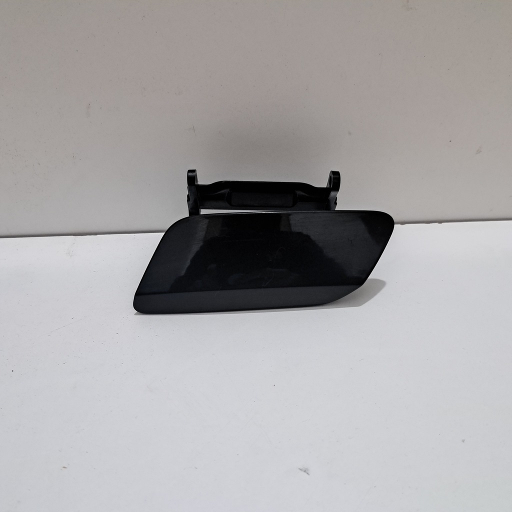 фото №1, Audi a4 заглушка распылителя левая 4k0807787b