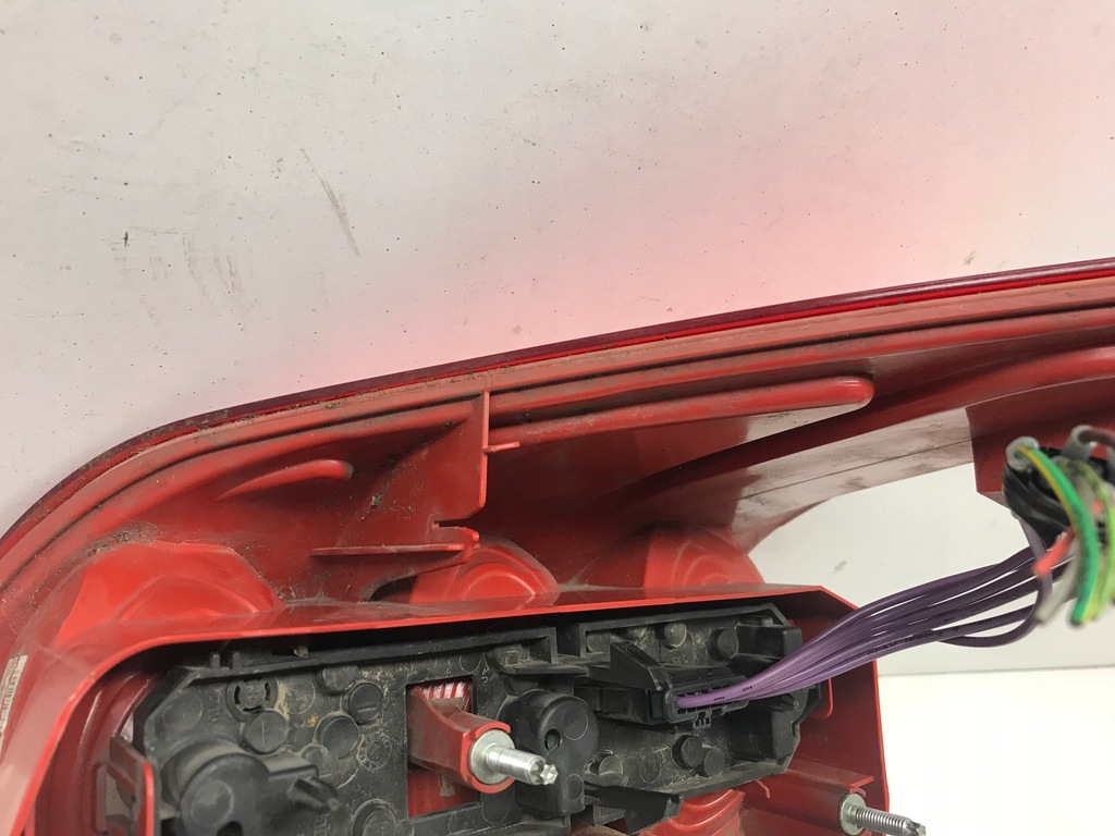 фото №8, Лампа задняя правая правый штекер вкладыш peugeot 1007 europa 9646116880