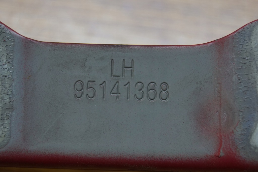 фото №8, Петля капот лівий chevrolet trax mokka 95141368