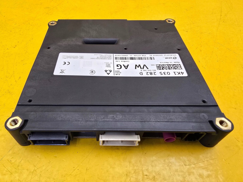 Купить Audi e-tron модуль блок управления вызова sos 4k1035282d