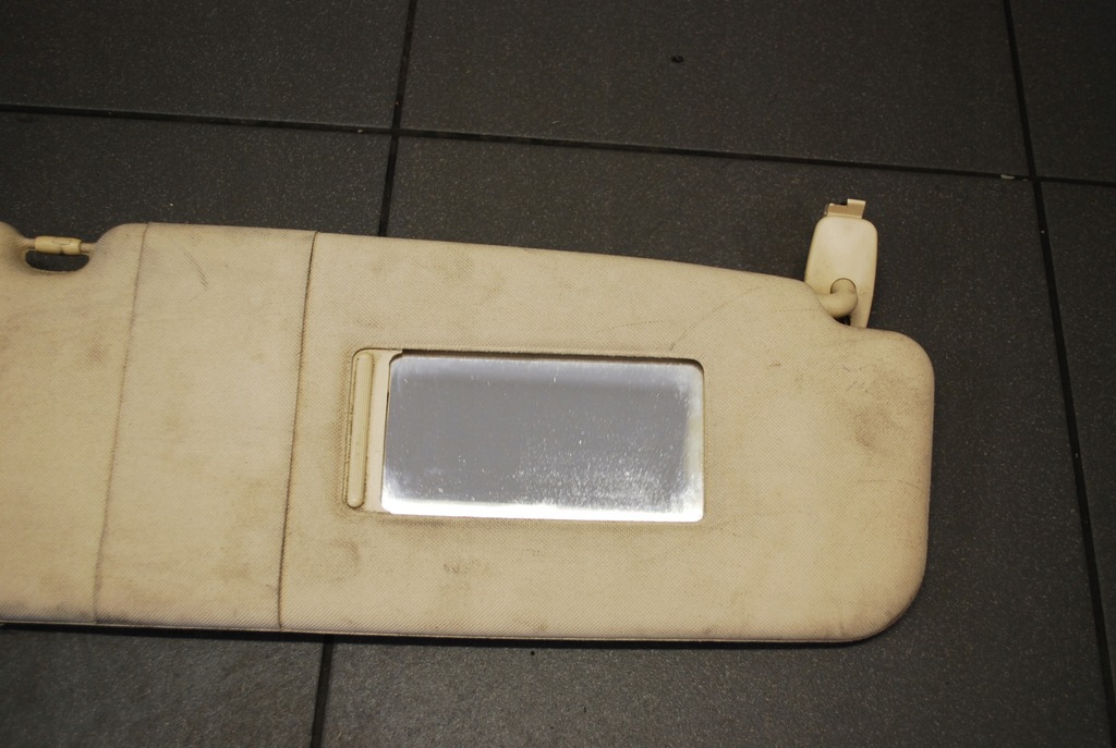 фото №8, Козырёк правый audi a6 c5 bananowy 4b0857552