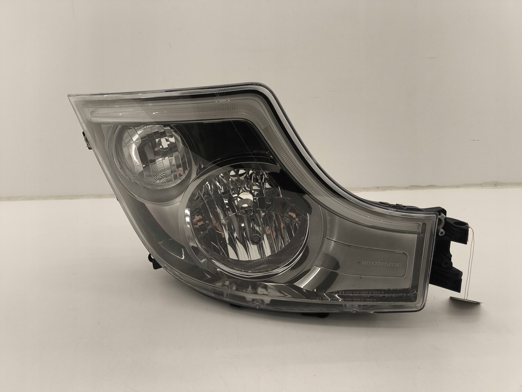 фото №1, Лампа правый перед mercedes actros mp5 961