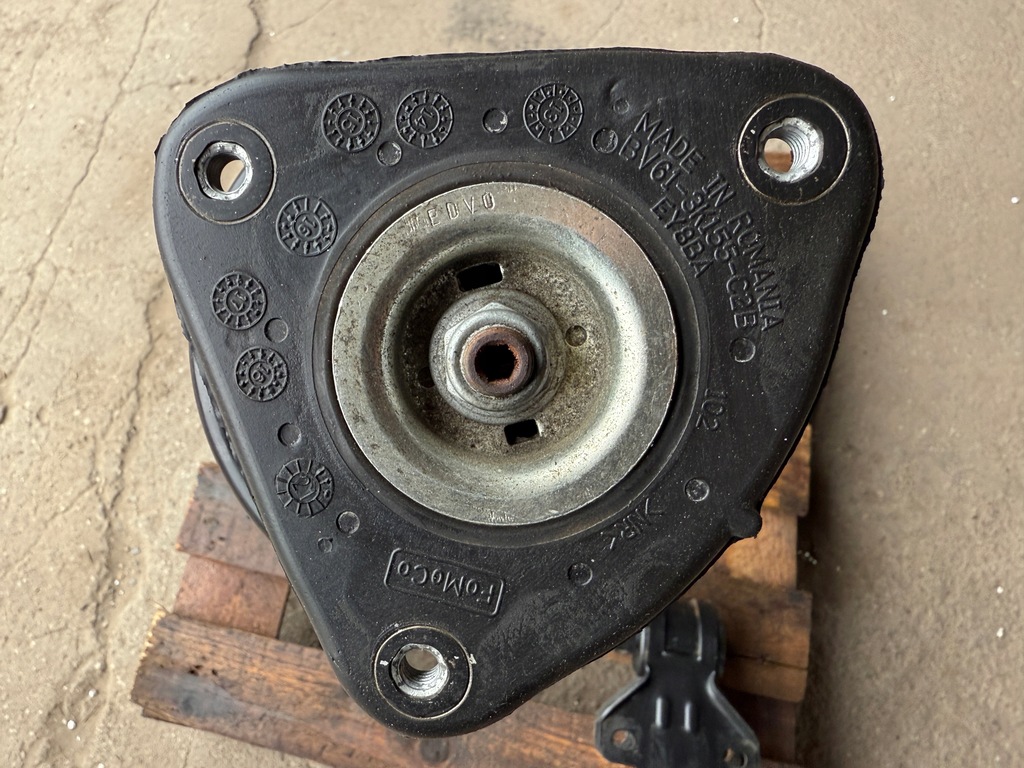 фото №10, Амортизаторна стійка поворотний кулак важіль супорт правий перед ford focus mk3 eu org комплект