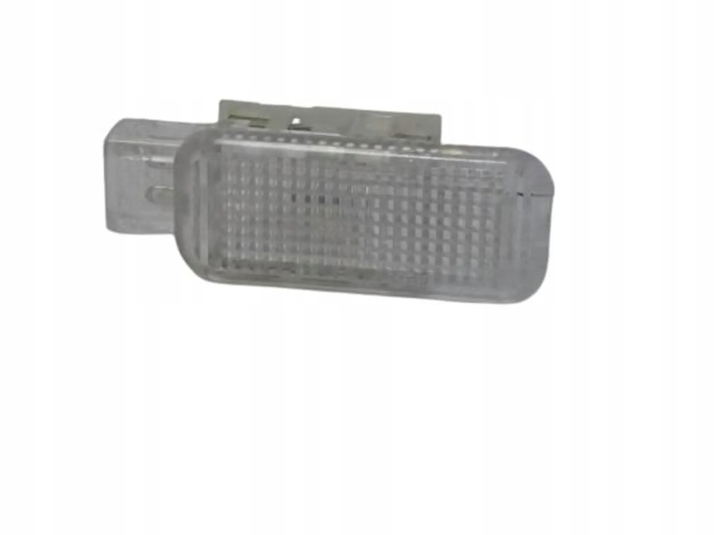 фото №1, Audi a5 8t лампа освещение кабины 8d0947415