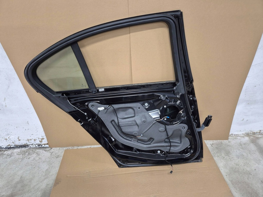 фото №7, Bmw 3 f30 f35 f31 2013 левая сторона дверь задние