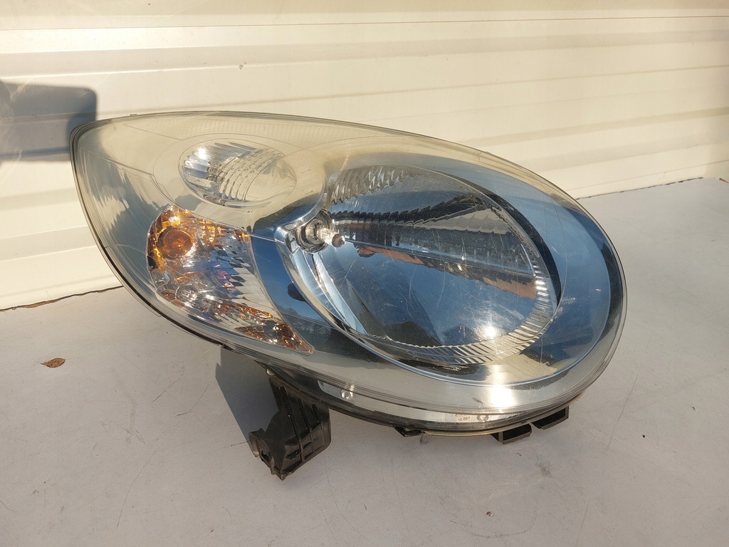 фото №1, Лампа правий перед передня citroen c1 eu