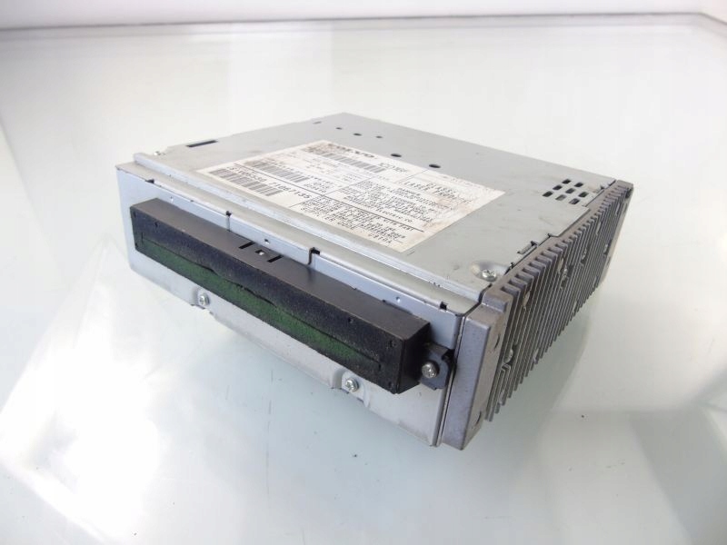 фото №1, Volvo v50 радіо зчитувач cd 30732850aa s40 ii c30