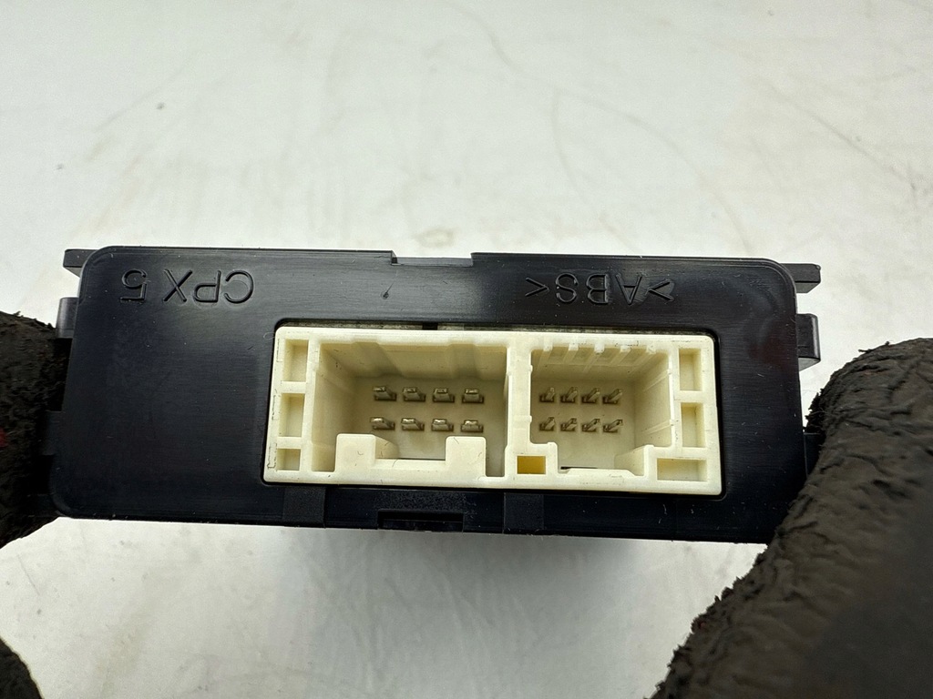 фото №6, Toyota yaris cross 2023 модуль / реле дворник