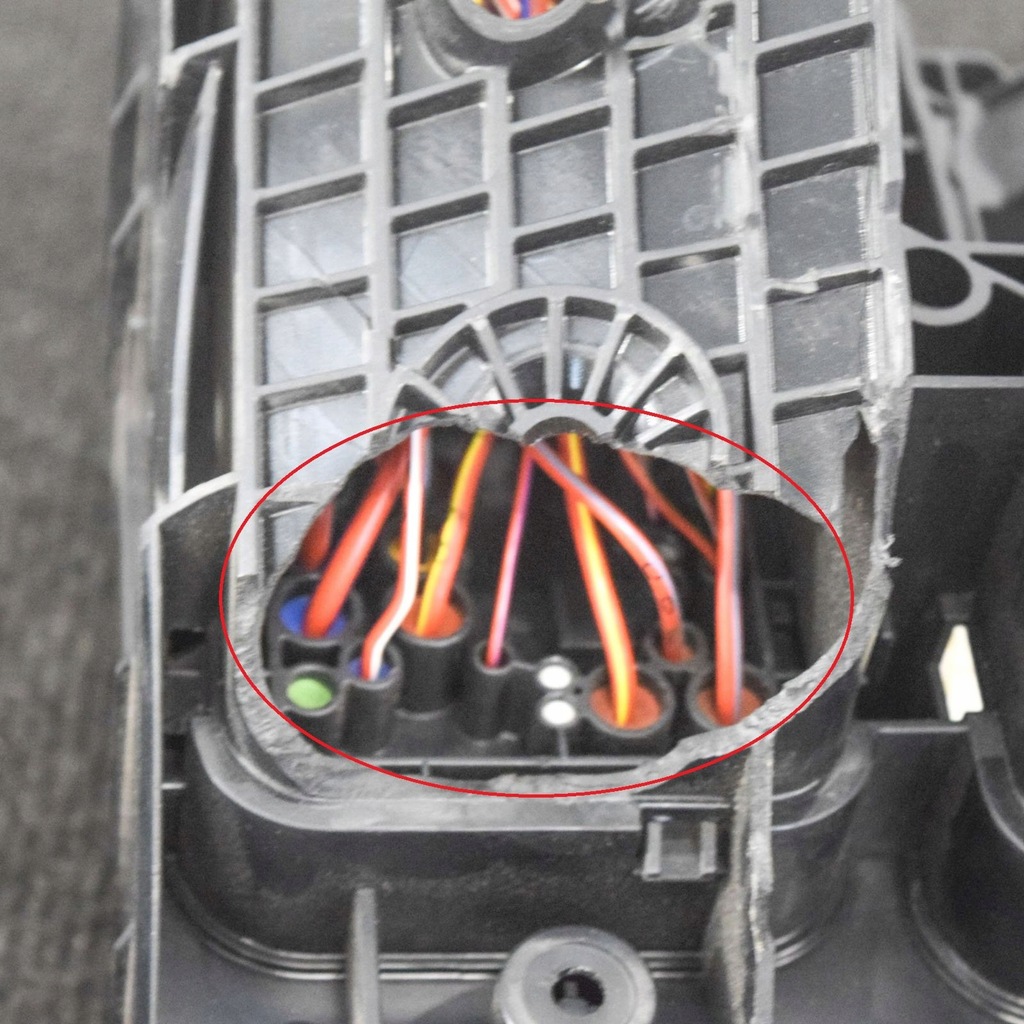 фото №9, Audi q3 8u 2017 коробка предохранителей / комплект