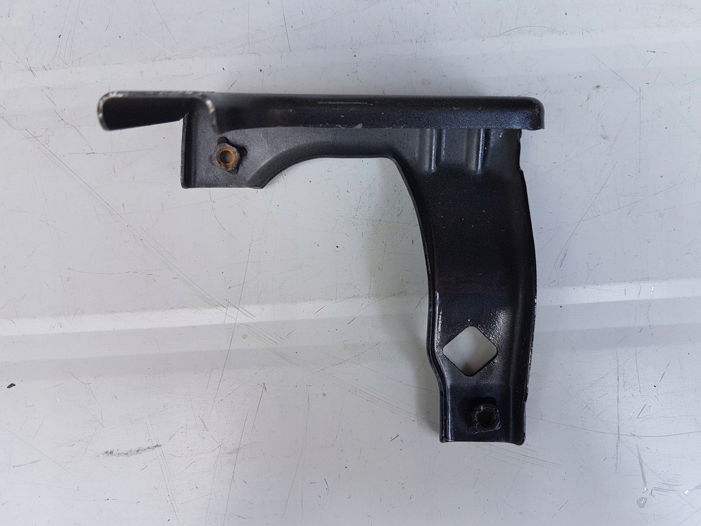 фото №4, Кронштейн крыла левый перед - mazda 5