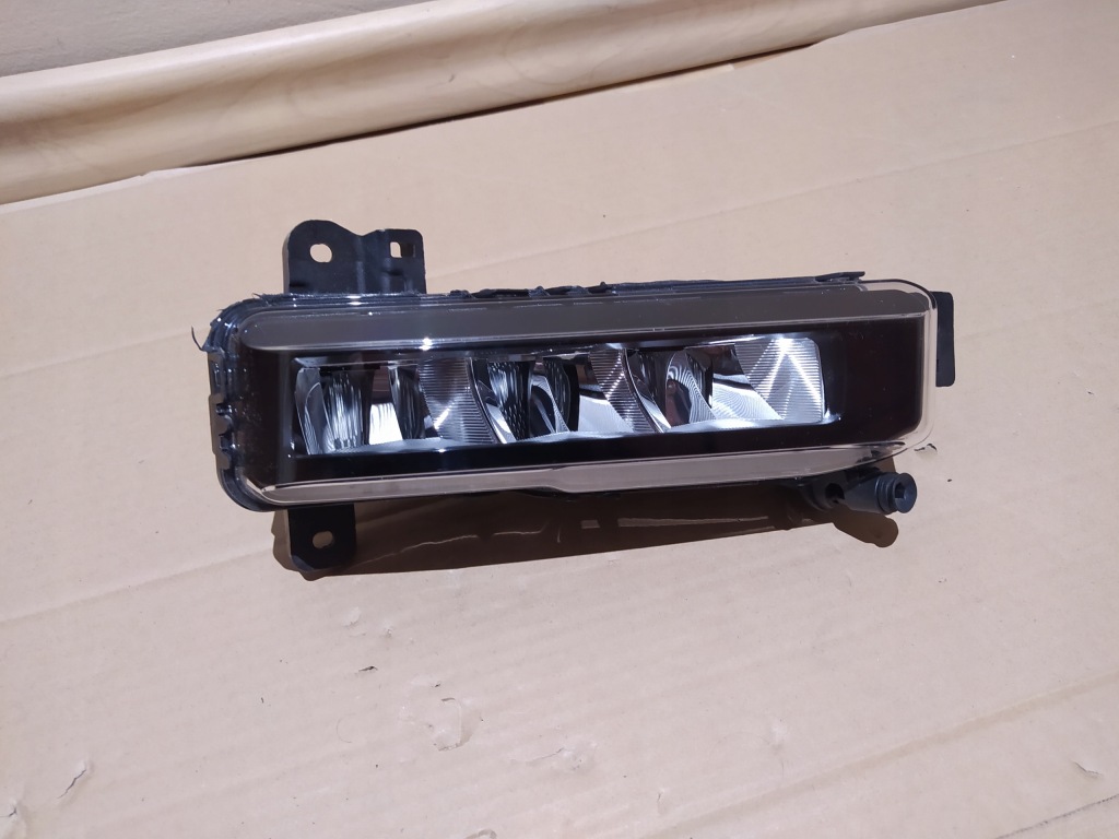 фото №1, Bmw 3 g20 g21 2 f45 f46 противотуманная фара led правый 11321100000 оригинал!