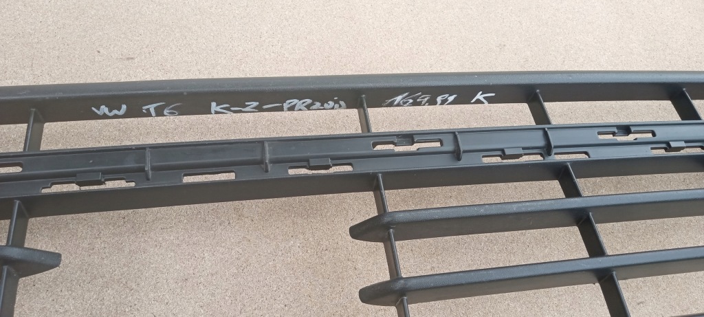 фото №1, Решітка бампера перед vw transporter t6 2015 7e5853678b