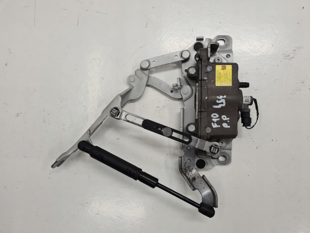 фото №1, Bmw 5 f10 f11 петля капот патрон правый 354