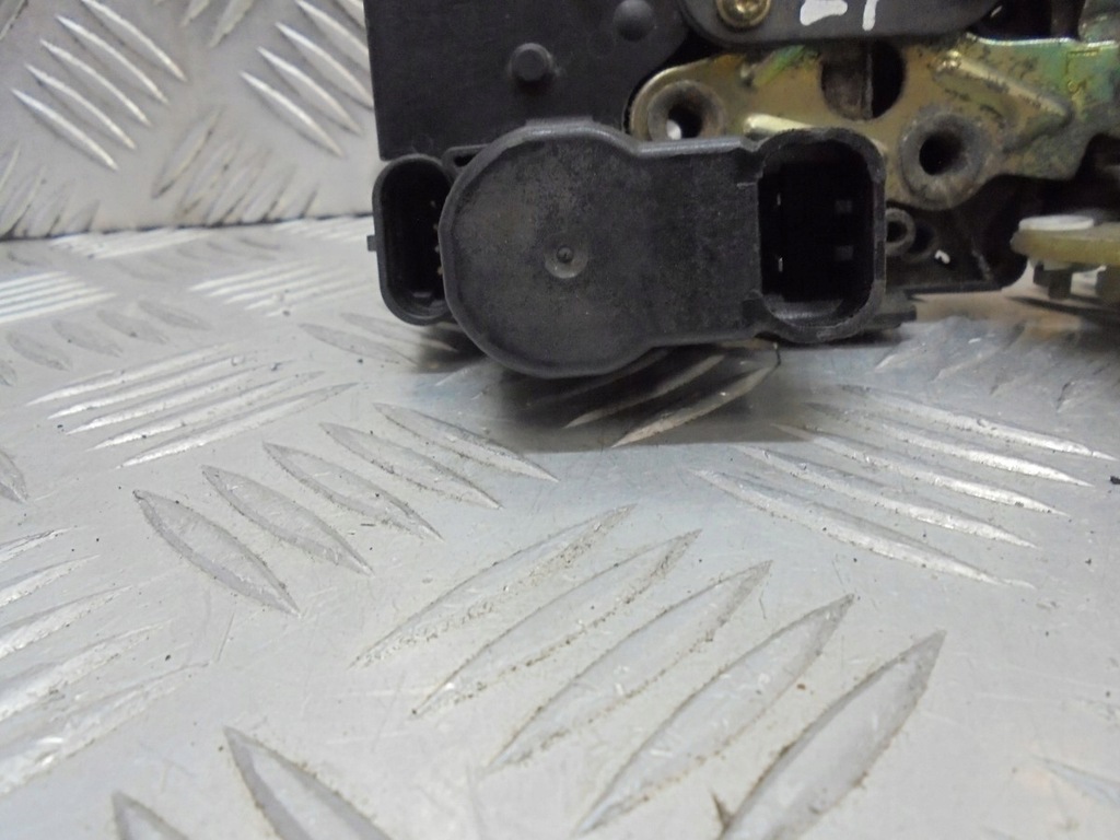 фото №2, Замок дверь левый задняя alfa romeo 156