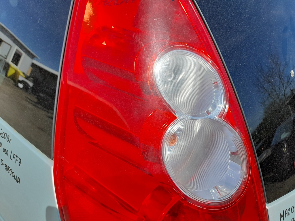 фото №8, Mazda 5 v лампа лівий задня ліва задня