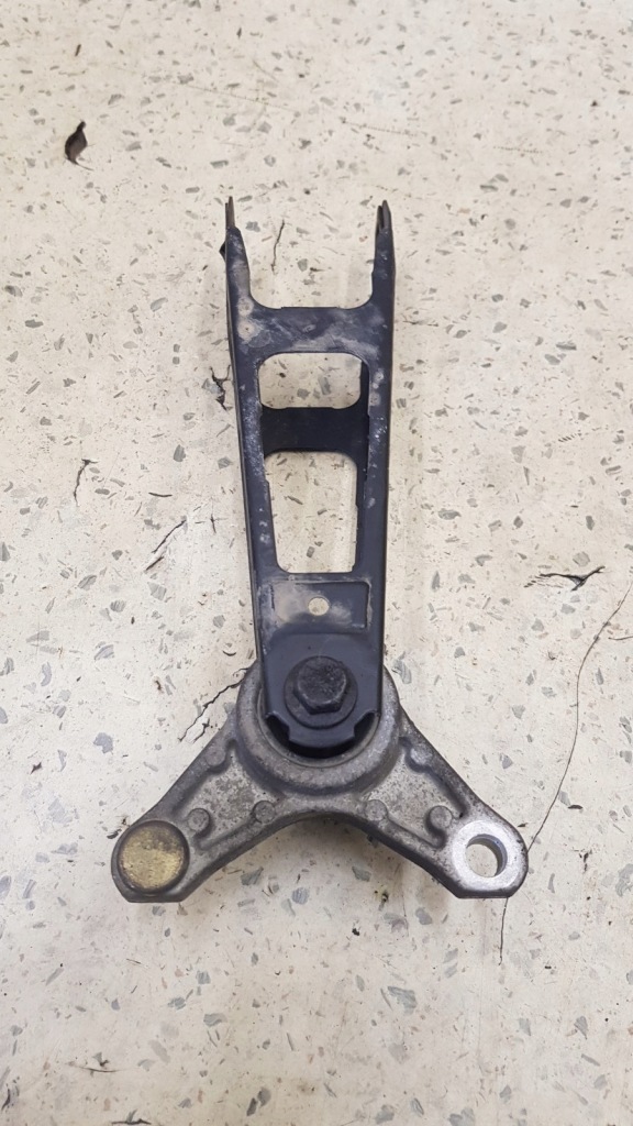 фото №1, Кронштейн кронштейн двигуна volvo s70 v70 2.4 20v