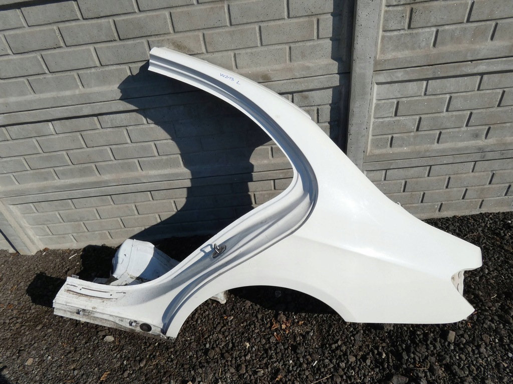 фото №1, Mercedes e klasa w213 sedan крыло левый задняя задний четверть