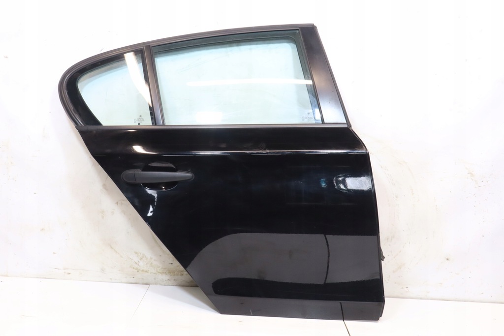 фото №1, Дверь правый задняя bmw 1 e87 116i 668/9