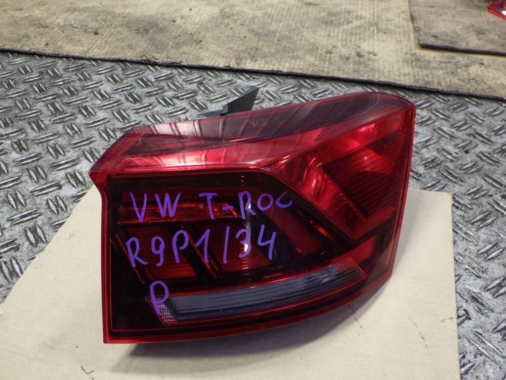 фото №1, Лампа правая задняя задняя vw t-roc