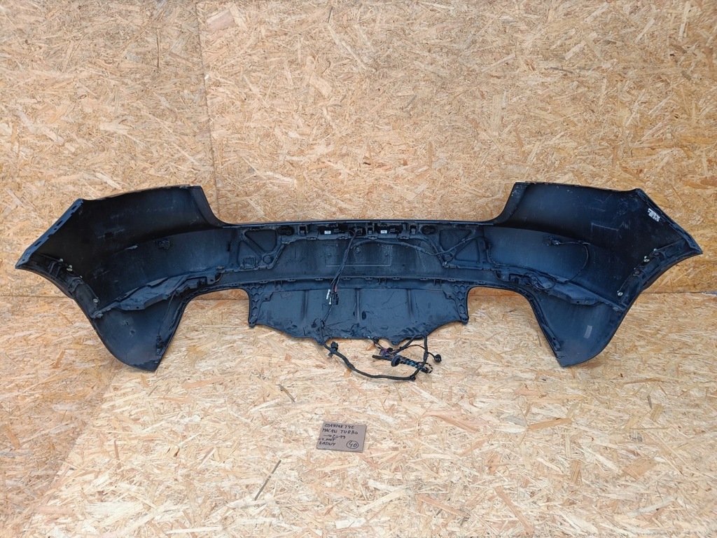 фото №7, Porsche macan turbo kompletny бампер задняя с pdc i камера чёрный металлик