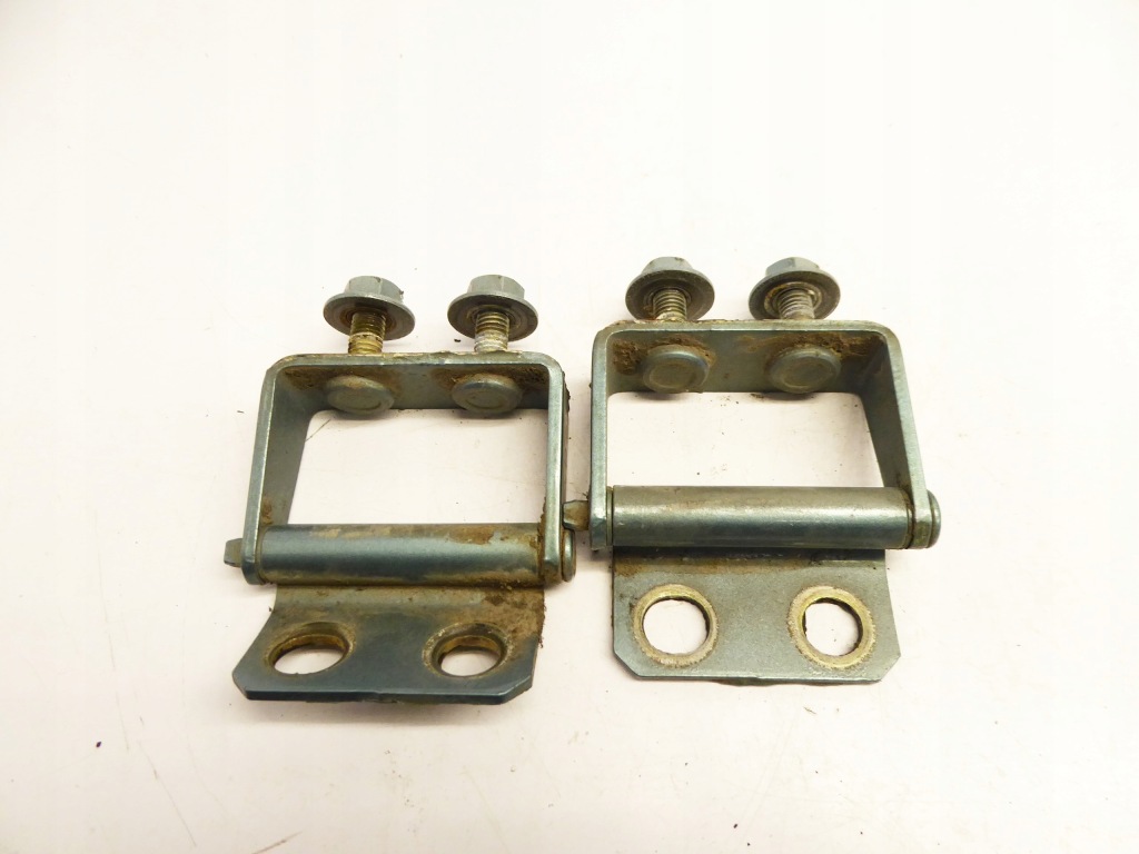 фото №3, Almera tino 5d петли крышки kpl bw3k