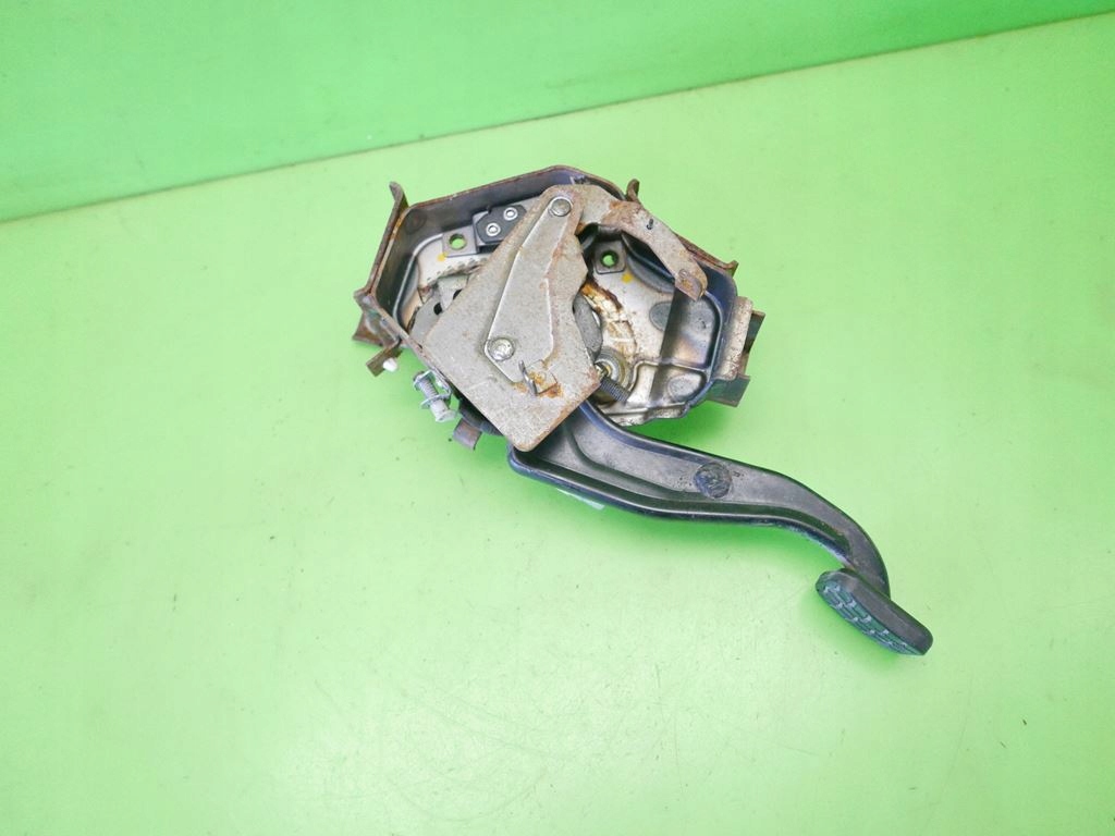 фото №5, Педаль тормоза ручного kia carnival i 2.9tdi 99-01