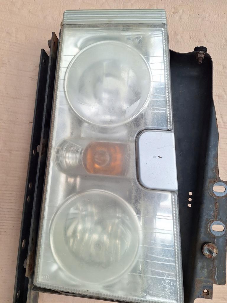 фото №2, Фара лампа с okularem правая renault magnum dxi 246823-00