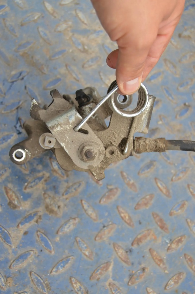 фото №1, Audi a4 s4 b5 супорт задня лівий