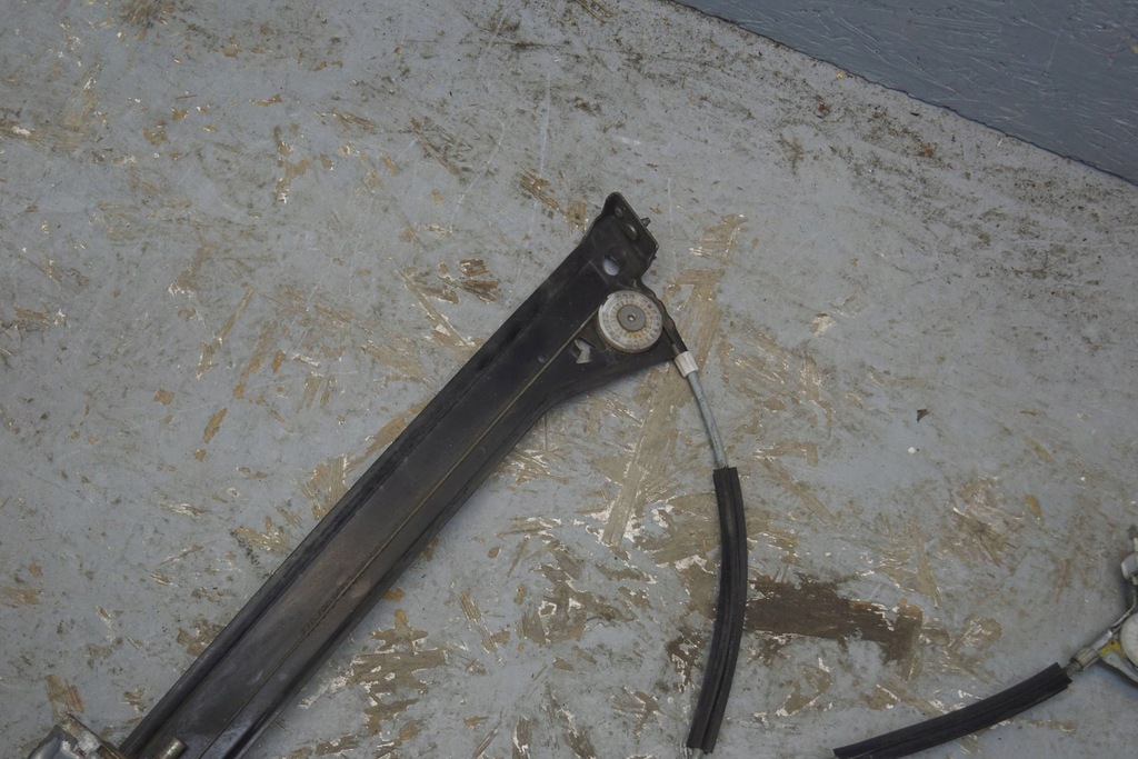 фото №10, Audi a3 8p lift cabrio подъемник стекло правый mh82