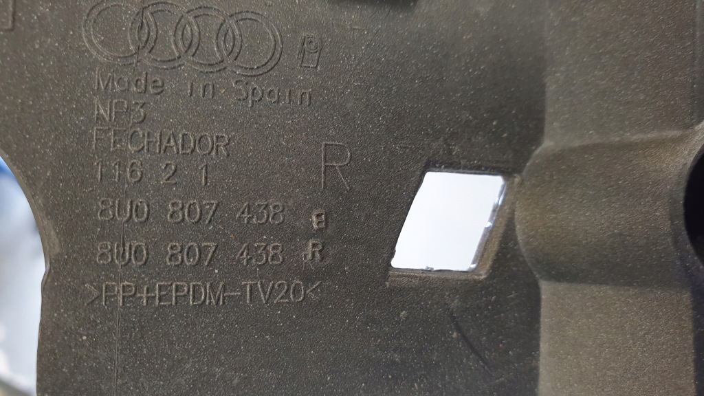 Audi q3 8u0 бампер передний уголок правый 8u0807438 Киев