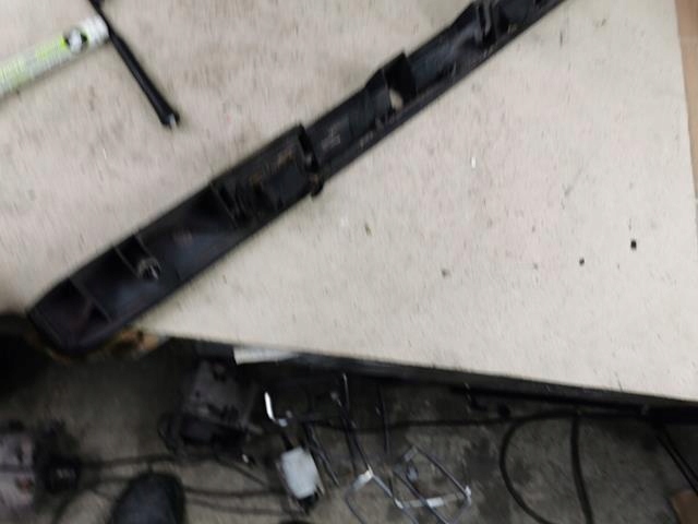 фото №8, Audi a3 8l a4 b5 fl накладка молдинг номерного знака регистрационный lz9w