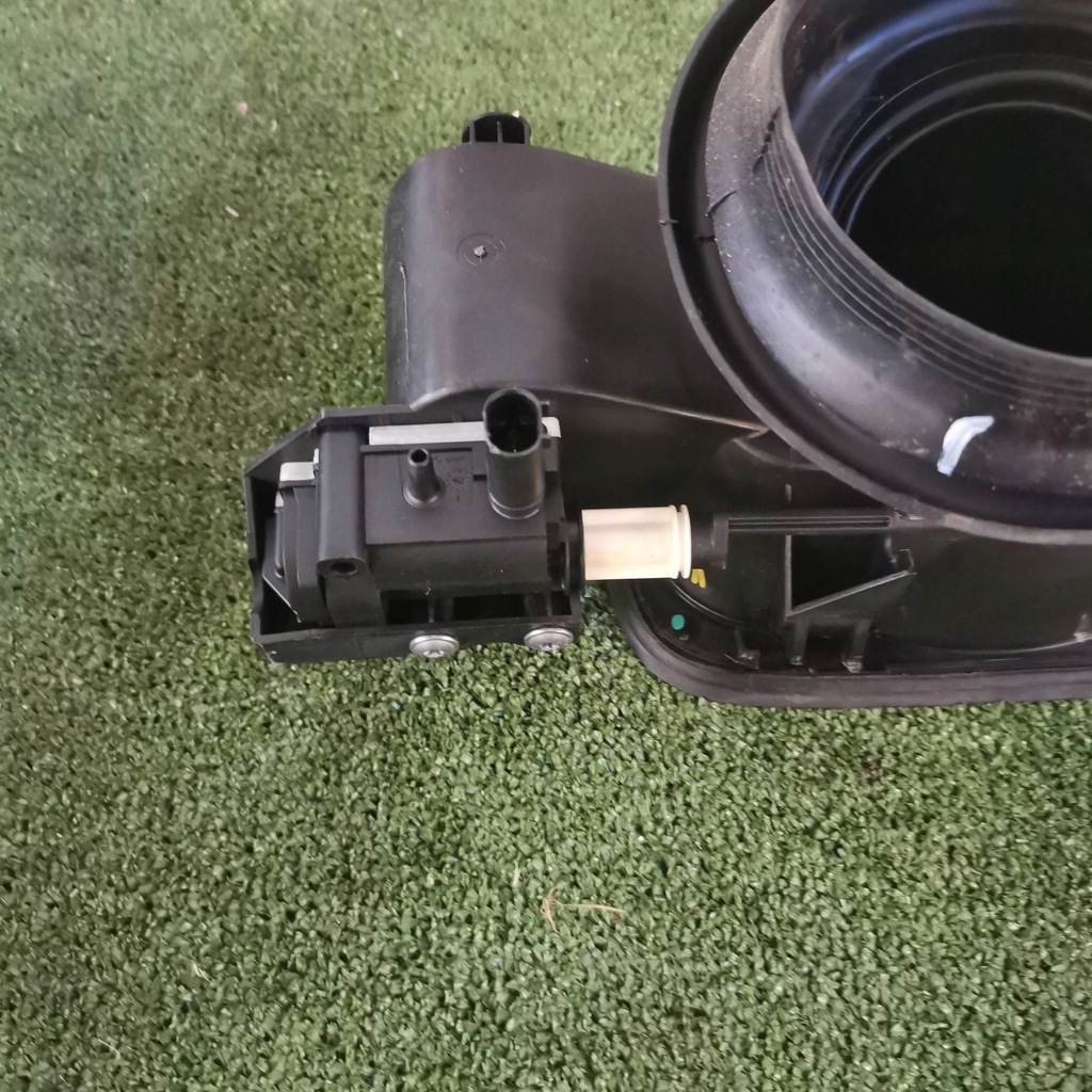 фото №6, Bmw x1 e84 кришка заливної пального 2990139