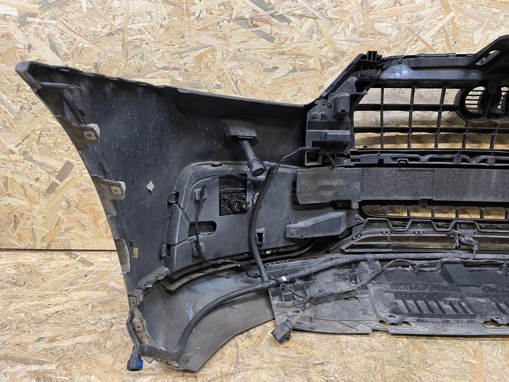 фото №13, Audi q3 8u lift бампер перед 4 pdc омыватель лак ly9b хороший