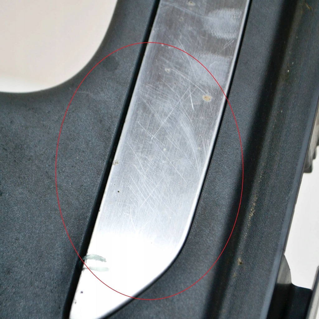 фото №8, Jaguar i-pace 2019 права сторона молдинг поріг задня