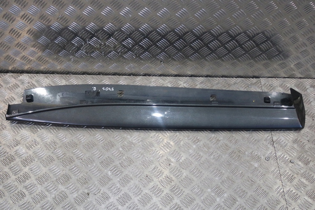 фото №1, Молдинг порог дверь правая mclaren 570s 13aa597cp